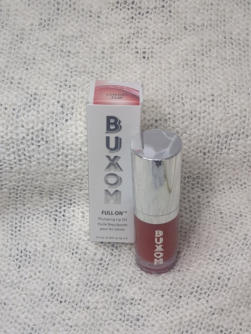 Buxom Full-On Plumping Lip Oil in Cherry Flip, 5.5ml/0.18fl oz - Picture 10 of 10